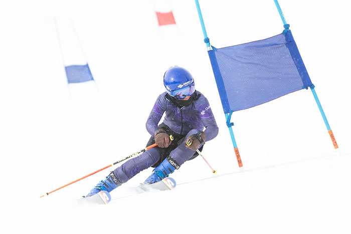 アルペンスキー選手の福井丈（じょう）さんの練習中の写真