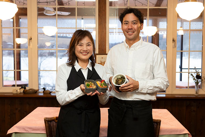 福井丈（じょう）さんの父・五大さんと祖母・恵子さんの写真