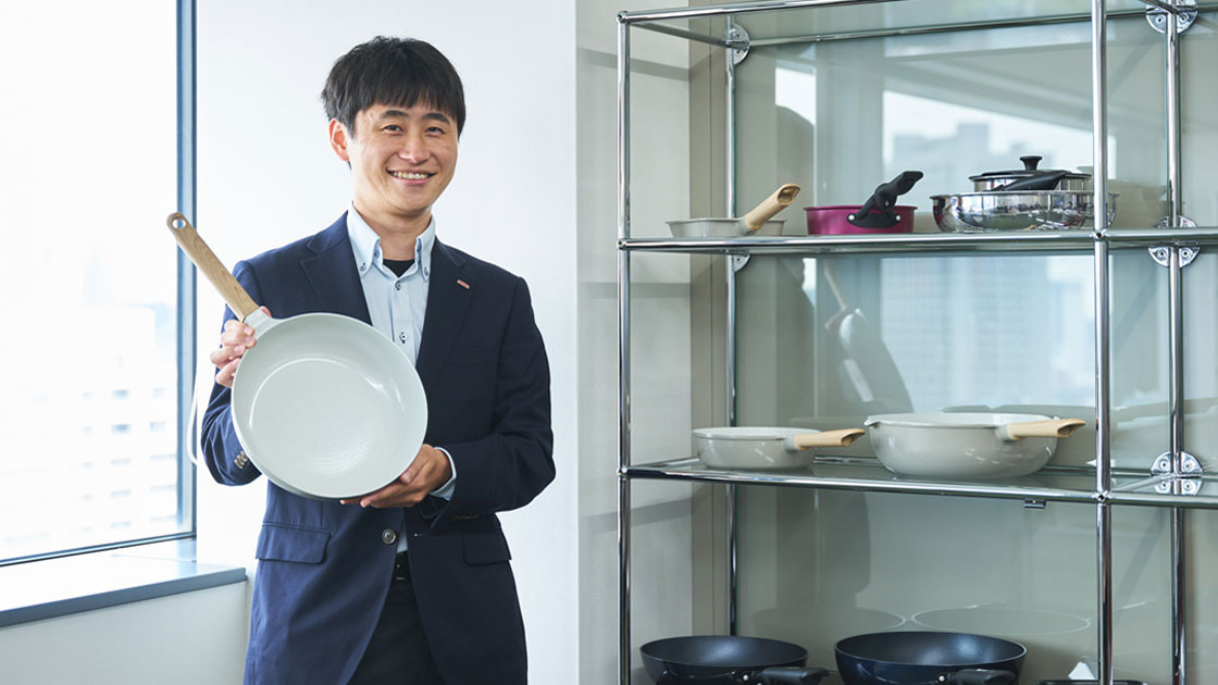 サーモスのフライパンがさらに進化。調理が楽しくなる新シリーズの秘密