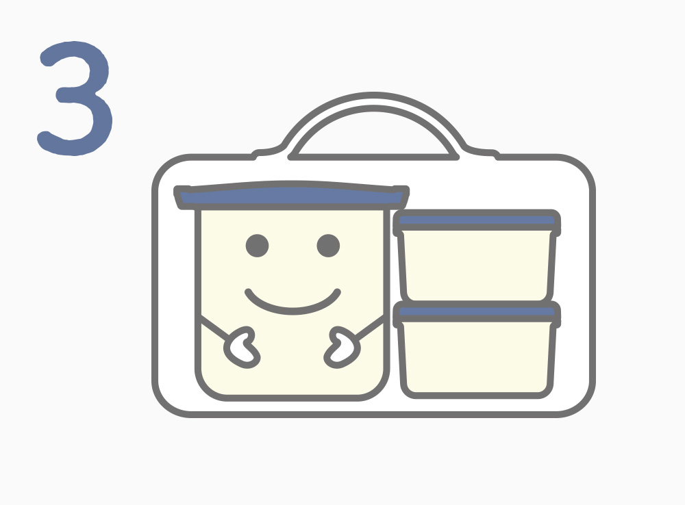 ポーチにいれてお出かけ!