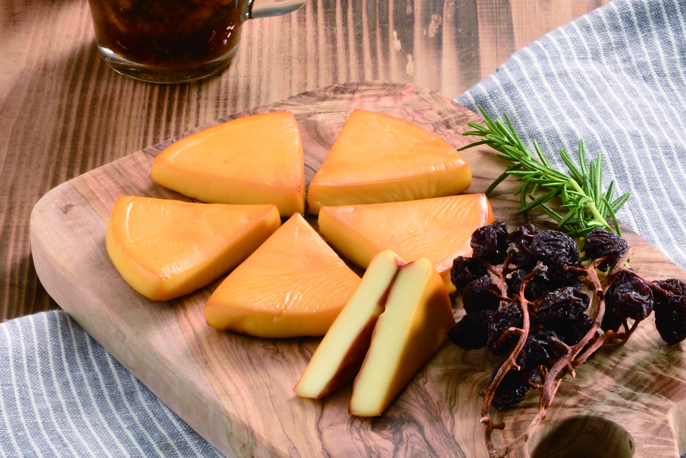 チーズの燻製 イージースモーカーレシピ レシピ サーモス 魔法びんのパイオニア