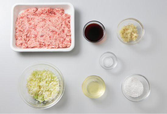 ネギトロつみれのマグロ鍋の材料の写真