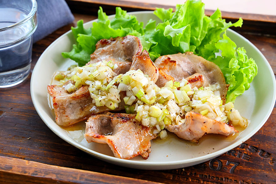 豚肉のねぎ塩だれの盛り付け写真