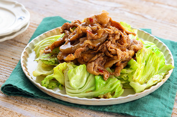 豚こまキャベツマウンテンの盛り付け写真