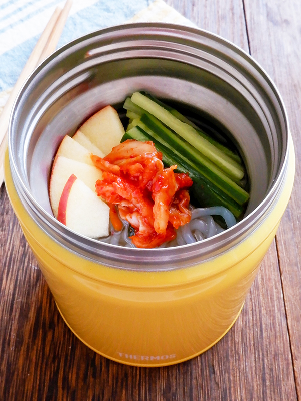 糖質オフにも！のびないスッキリ白滝冷麺