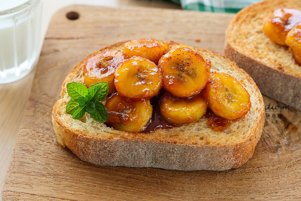 キャラメルバナナトーストの盛り付け写真