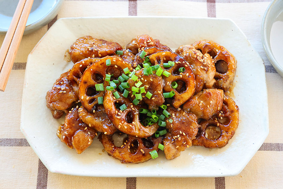 鶏れんこんの甘酢炒めの盛り付け写真