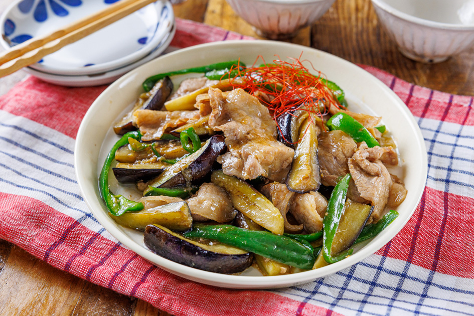 ごはんが進む！豚バラとなすピーマンのオイスター炒め