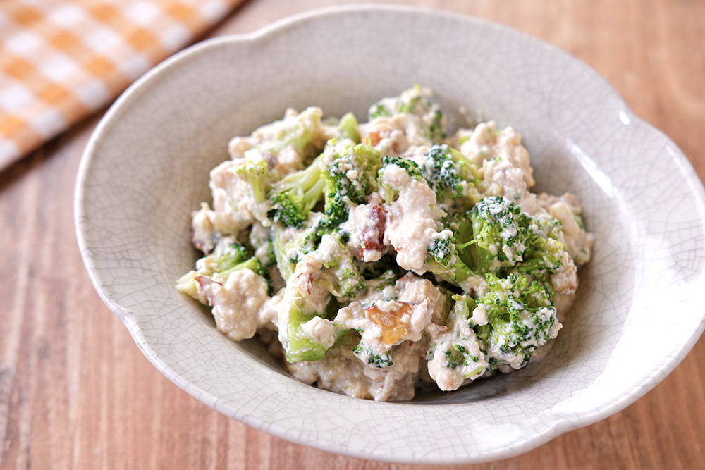 水切り不要♪ブロッコリーの洋風白和え盛り付け写真