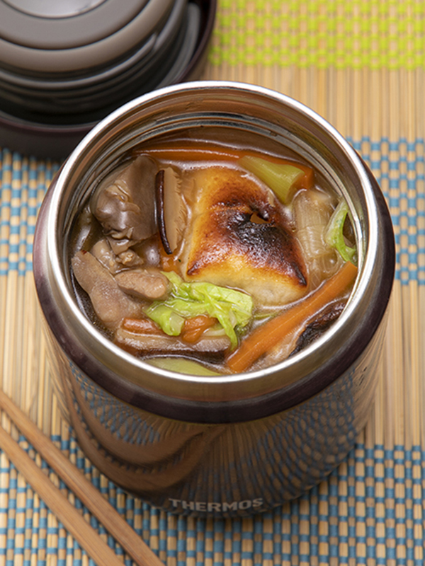 焼き餅の鶏肉と野菜あんかけ