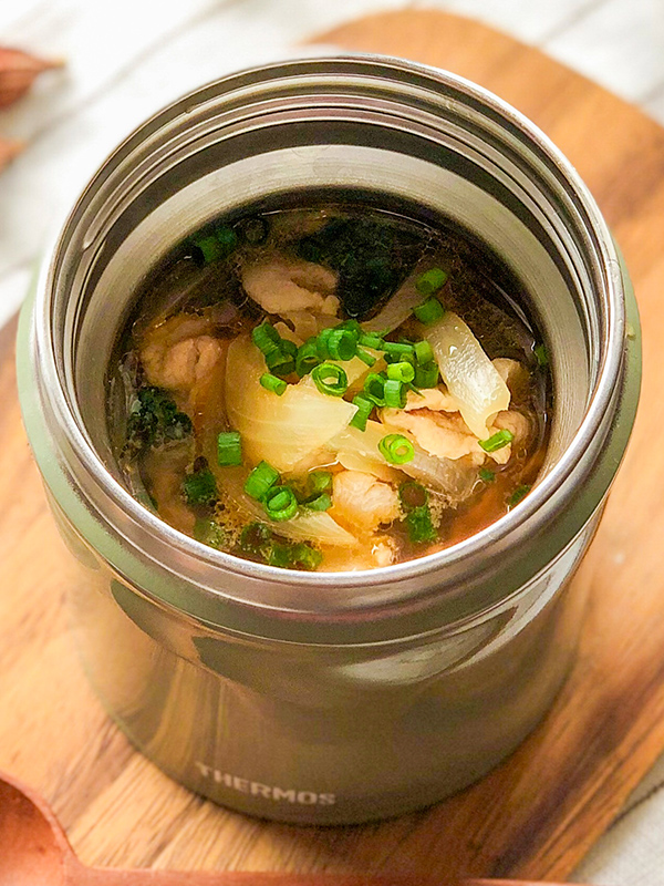 豚肉のシナモンジンジャースープ