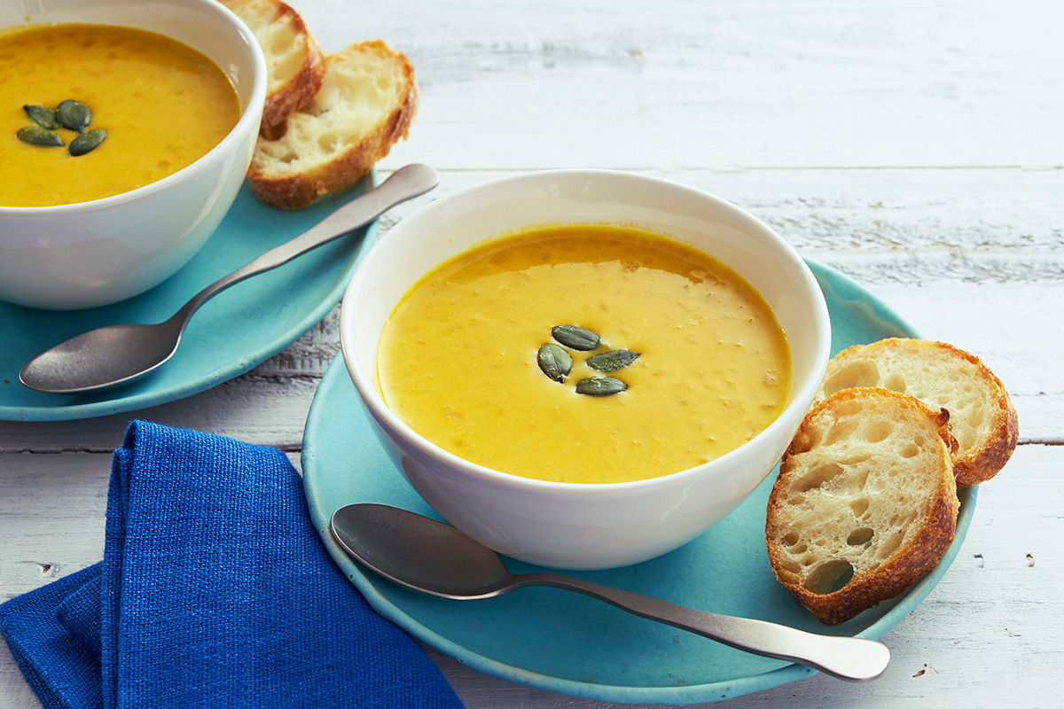 かぼちゃのポタージュスープの盛り付け写真