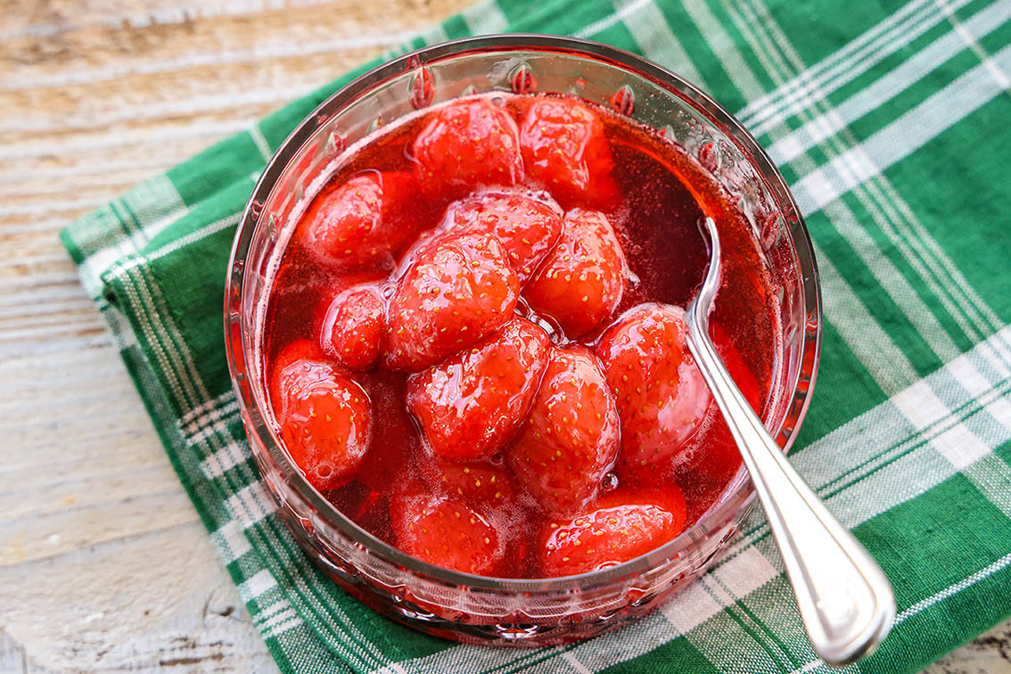 いちごのコンポートの盛り付け写真