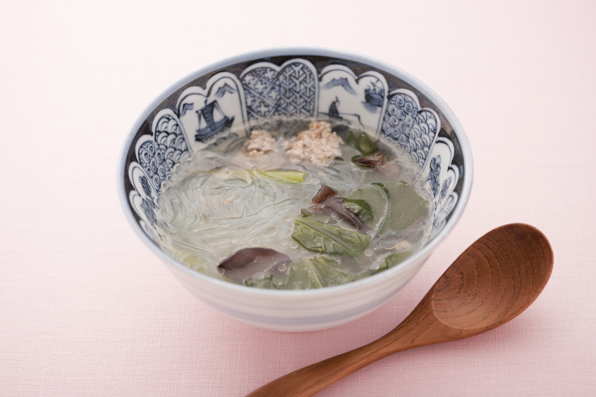 小松菜とひき肉との春雨スープ