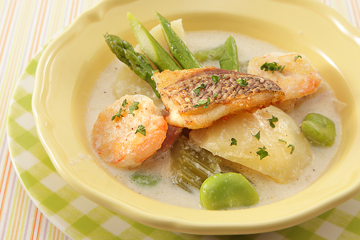鯛とエビと春野菜の豆腐ホワイトソース