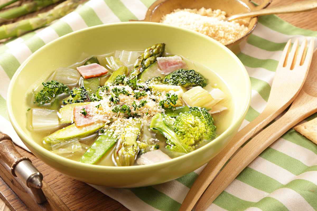 春野菜のグリーンミネストローネ