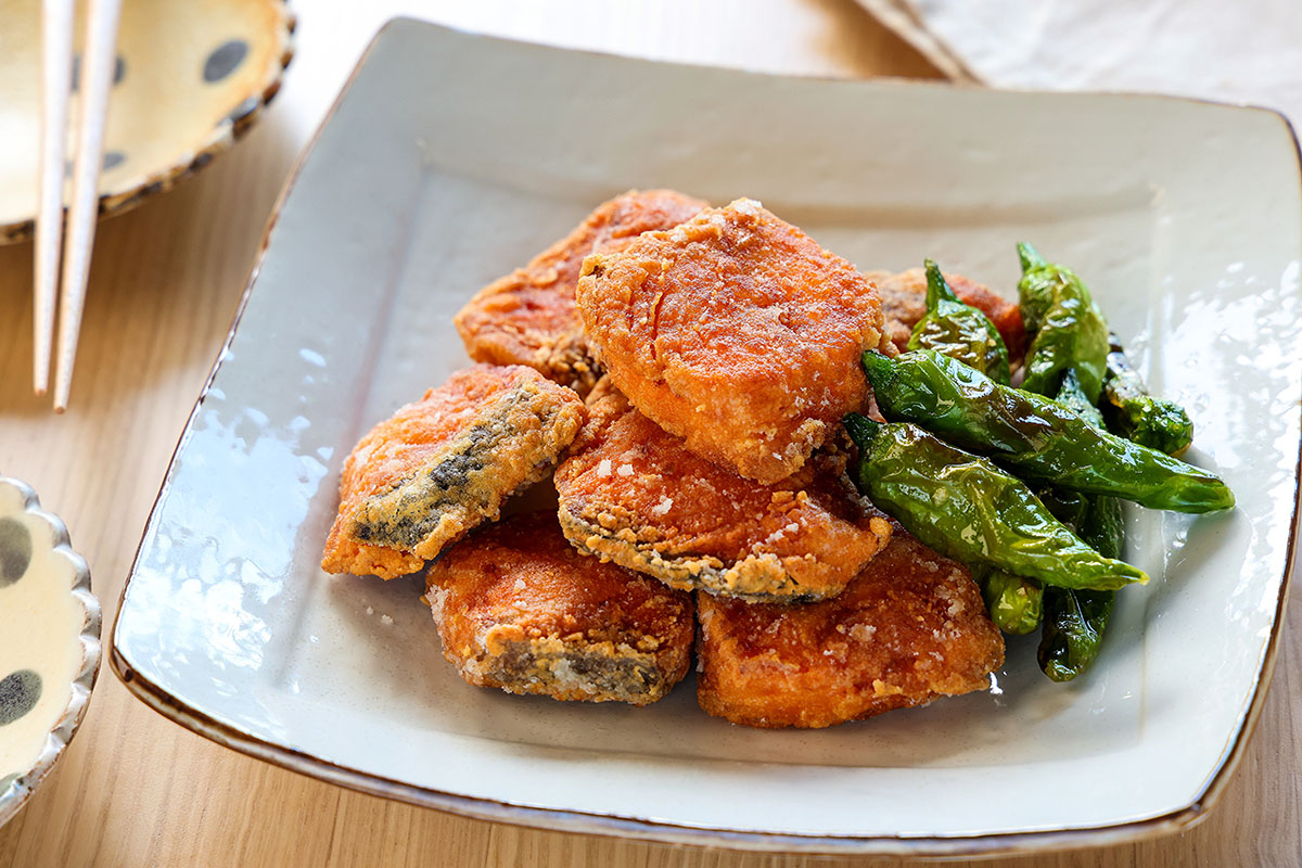 鮭のからあげの盛り付け写真
