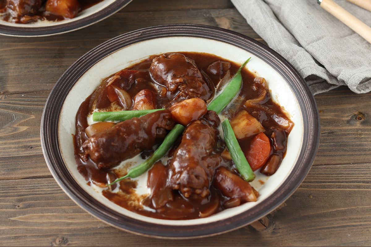 くるくるビーフシチュー フライパンレシピ レシピ サーモス 魔法びんのパイオニア