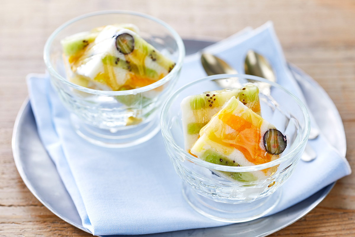 カラフルフルーツのヨーグルトアイス Myフードコンテナ－で作る「保存調理」レシピ レシピ サーモス 魔法びんのパイオニア